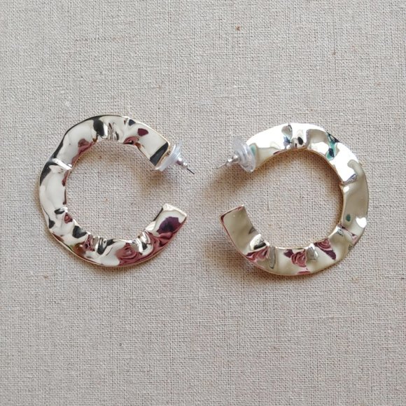 NWT Stella & Dot Wave Hoops - Picture 2 of 4